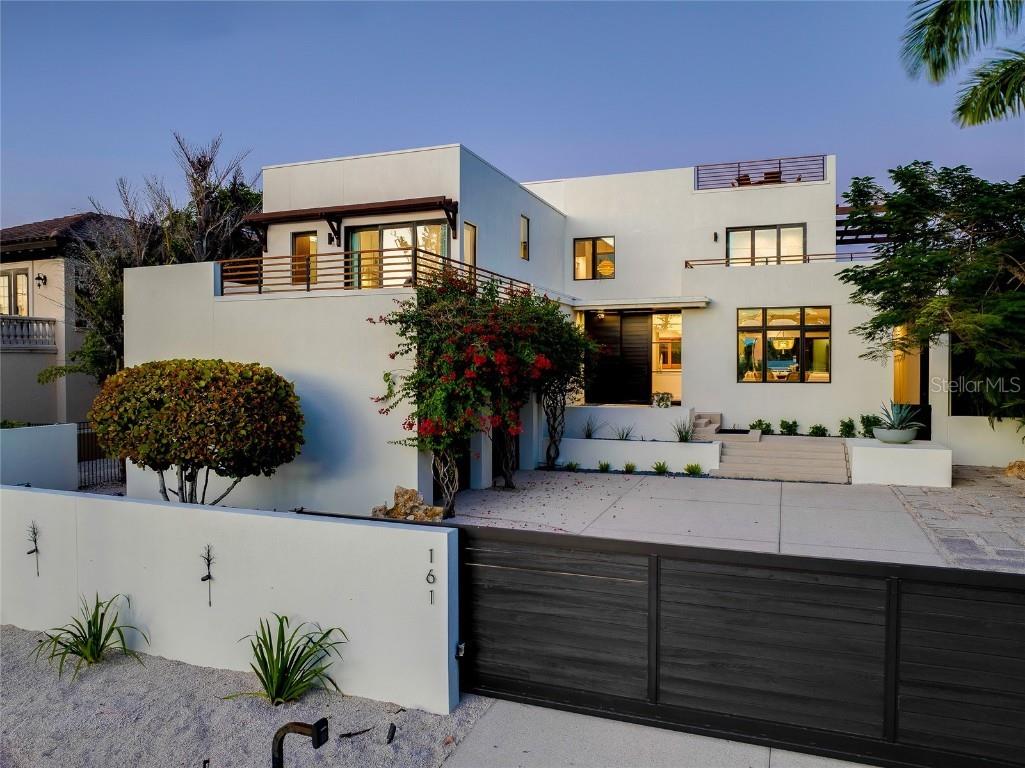 161 S Polk Drive Sarasota FL 34236 A4672276 image2