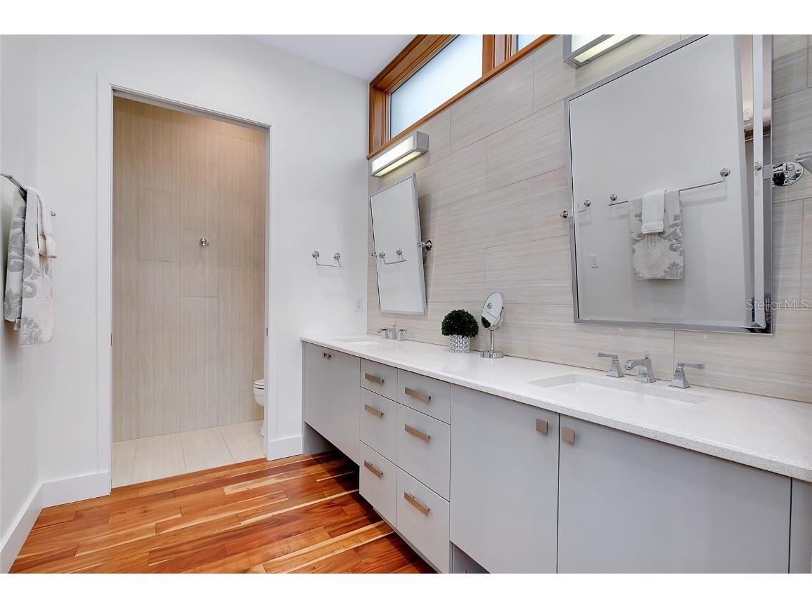 161 S Polk Drive Sarasota FL 34236 A4672276 image20