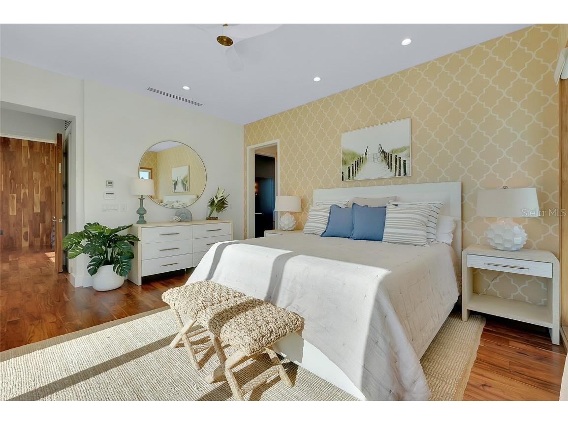 161 S Polk Drive Sarasota FL 34236 A4672276 image32