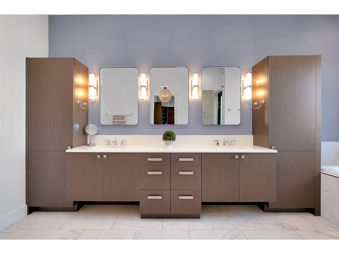 161 S Polk Drive Sarasota FL 34236 A4672276 image34