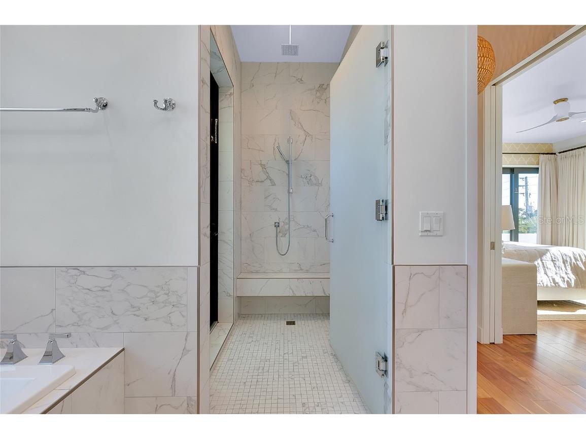 161 S Polk Drive Sarasota FL 34236 A4672276 image36