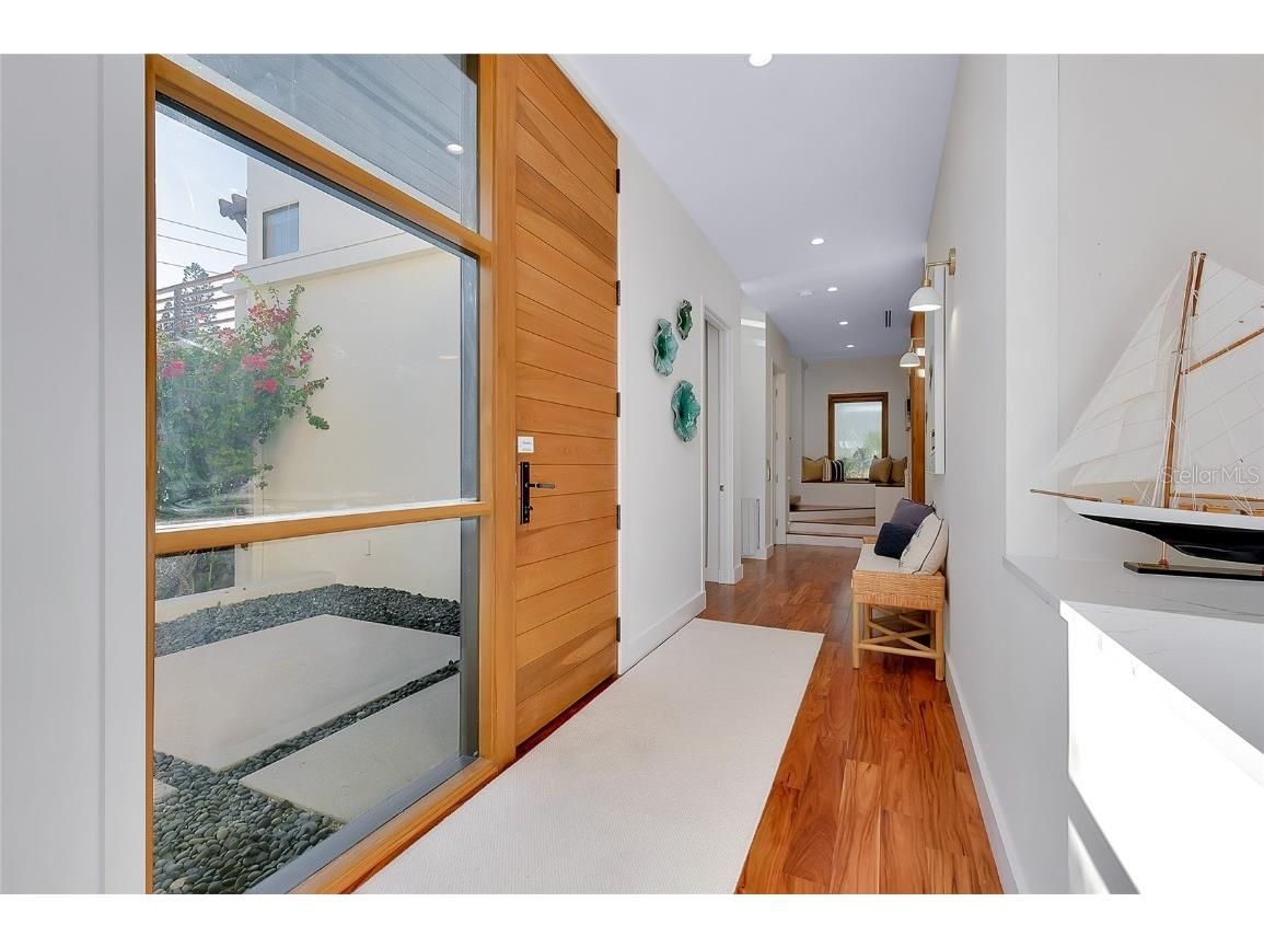 161 S Polk Drive Sarasota FL 34236 A4672276 image5