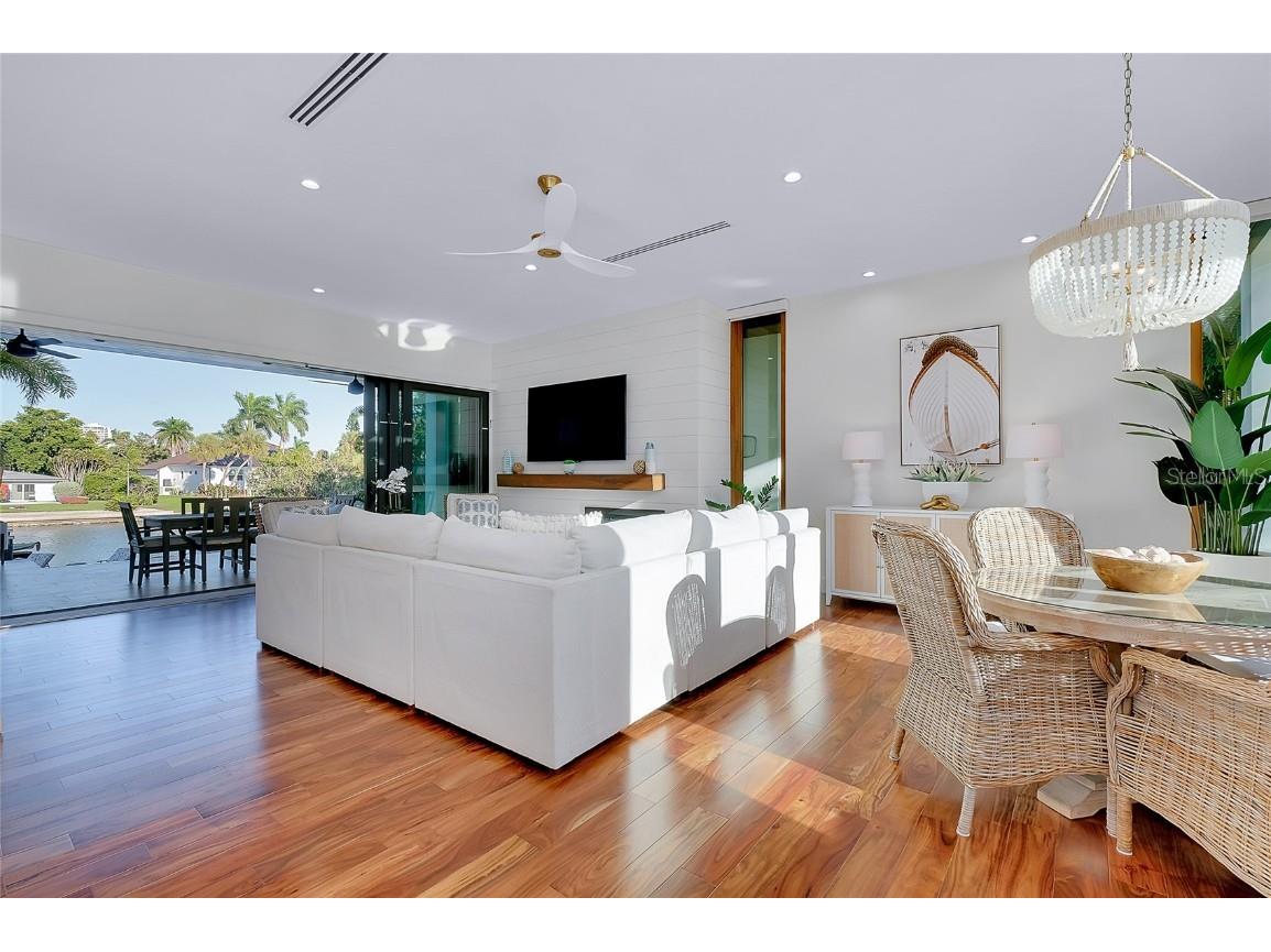 161 S Polk Drive Sarasota FL 34236 A4672276 image6