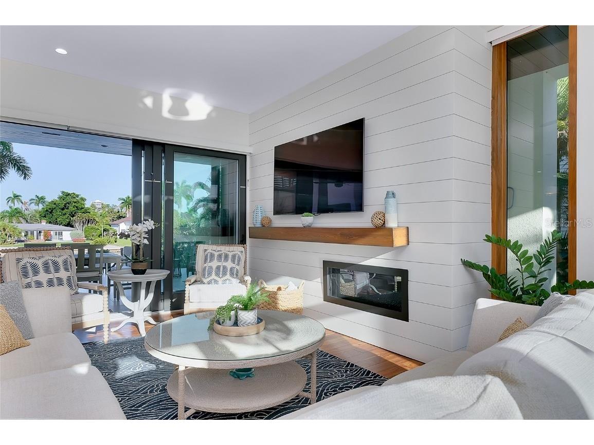 161 S Polk Drive Sarasota FL 34236 A4672276 image7