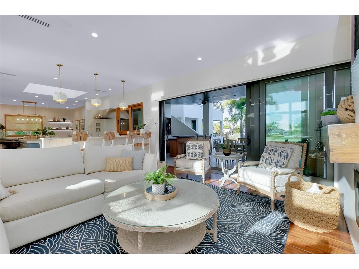 161 S Polk Drive Sarasota FL 34236 A4672276 image9