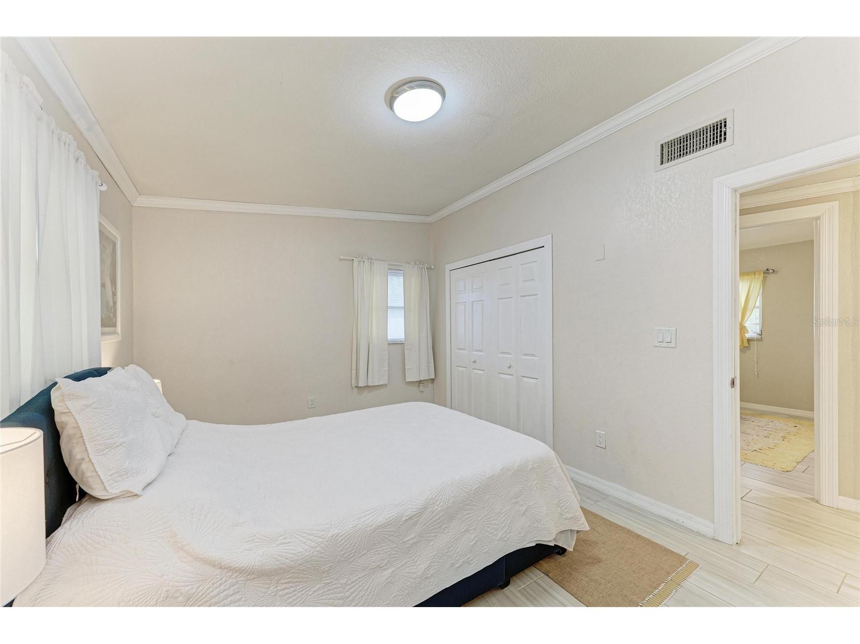 161 Suntan Avenue Sarasota FL 34237 A4696666 image20