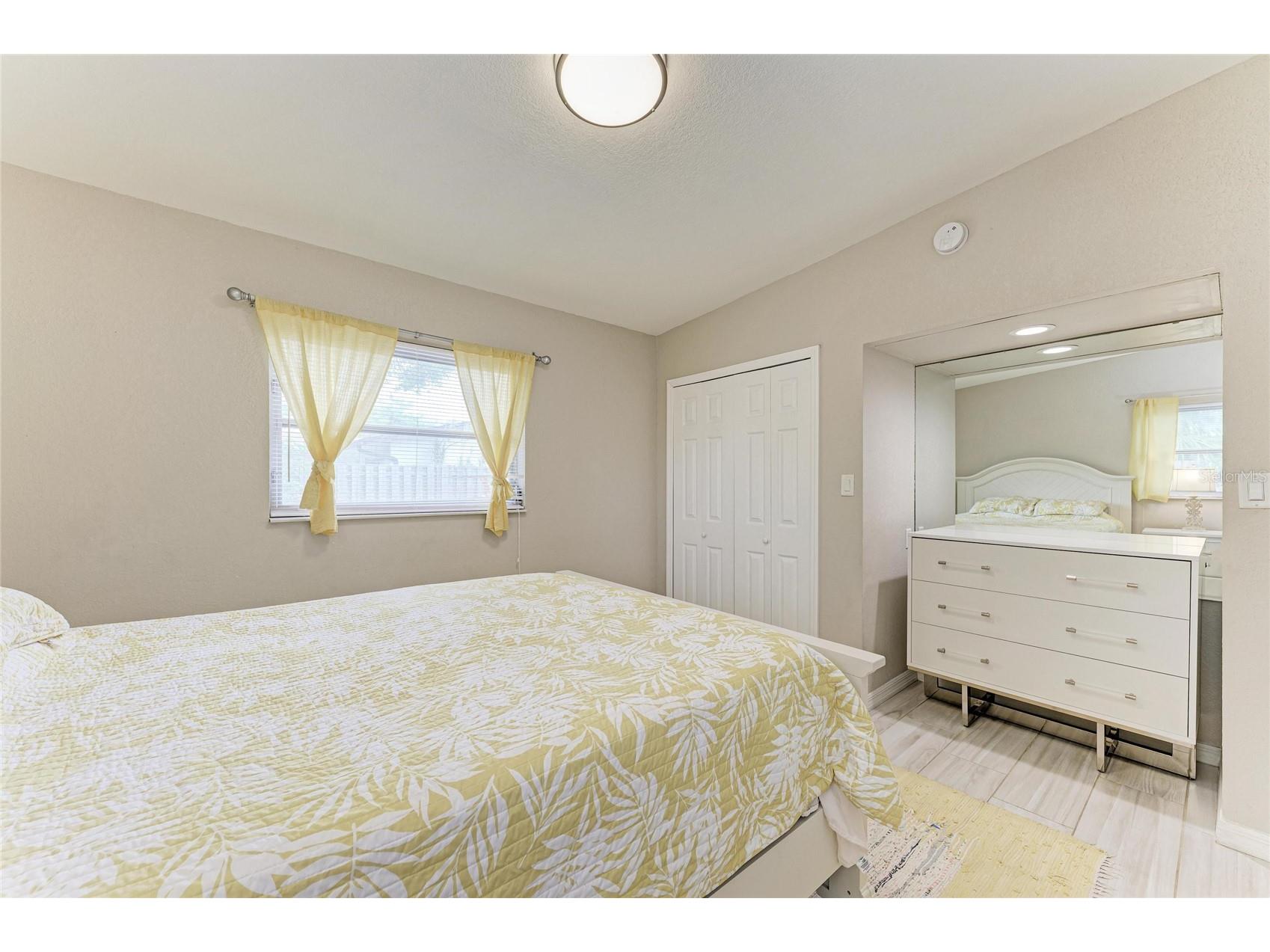 161 Suntan Avenue Sarasota FL 34237 A4696666 image26