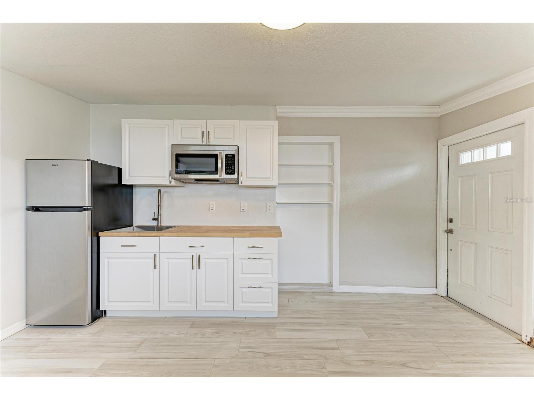 161 Suntan Avenue Sarasota FL 34237 A4696666 image31