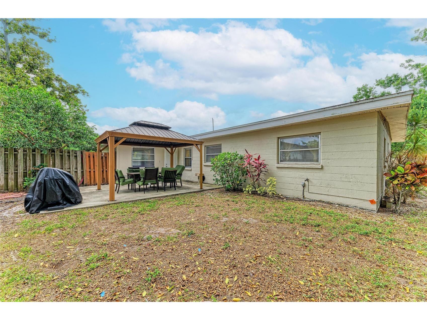 161 Suntan Avenue Sarasota FL 34237 A4696666 image38