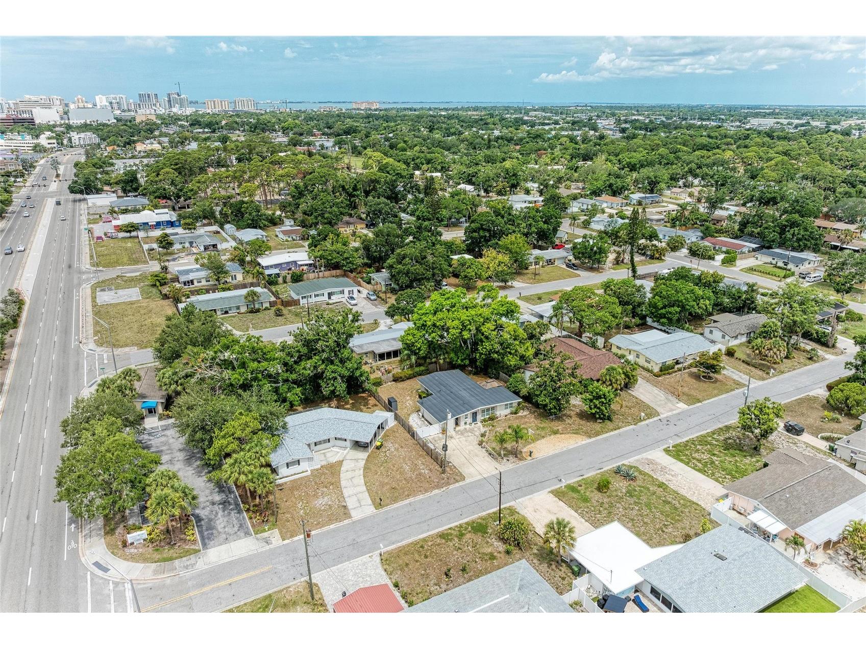 161 Suntan Avenue Sarasota FL 34237 A4696666 image44