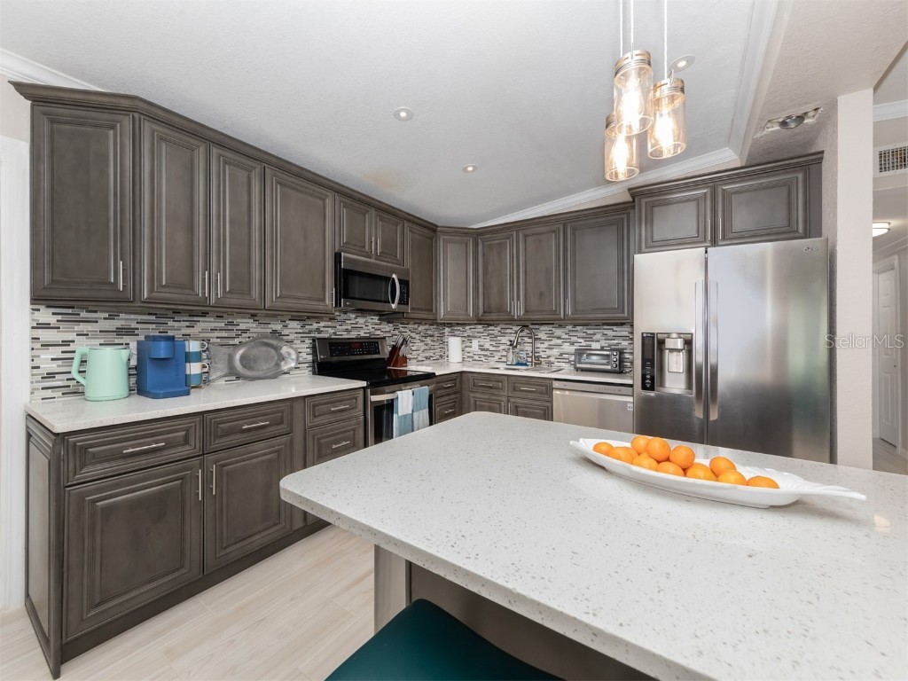 161 Suntan Avenue Sarasota FL 34237 N6123947 image19