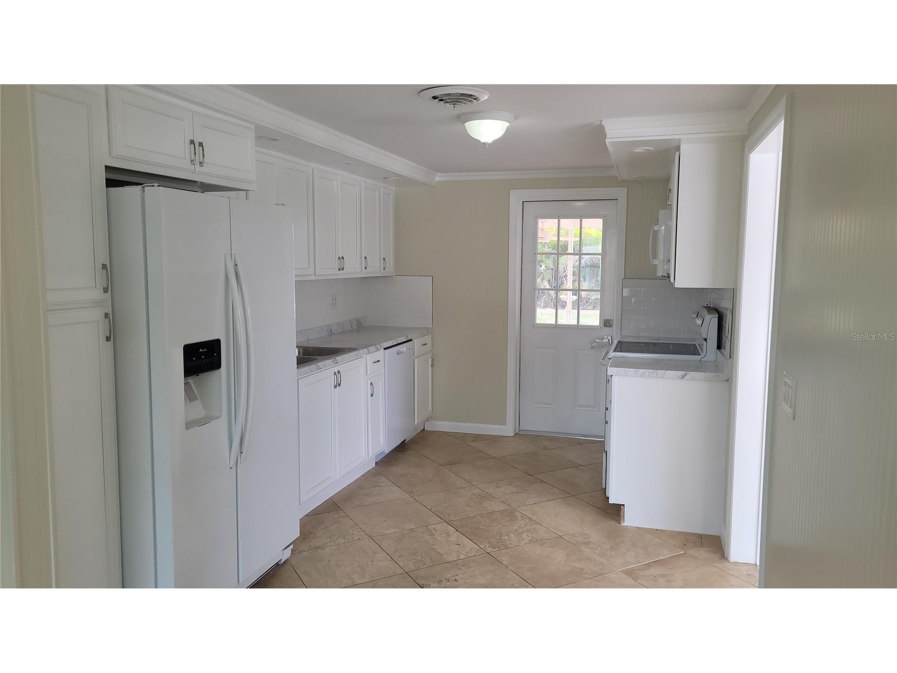 161 Virginia Court Englewood FL 34223 D6147699 image4