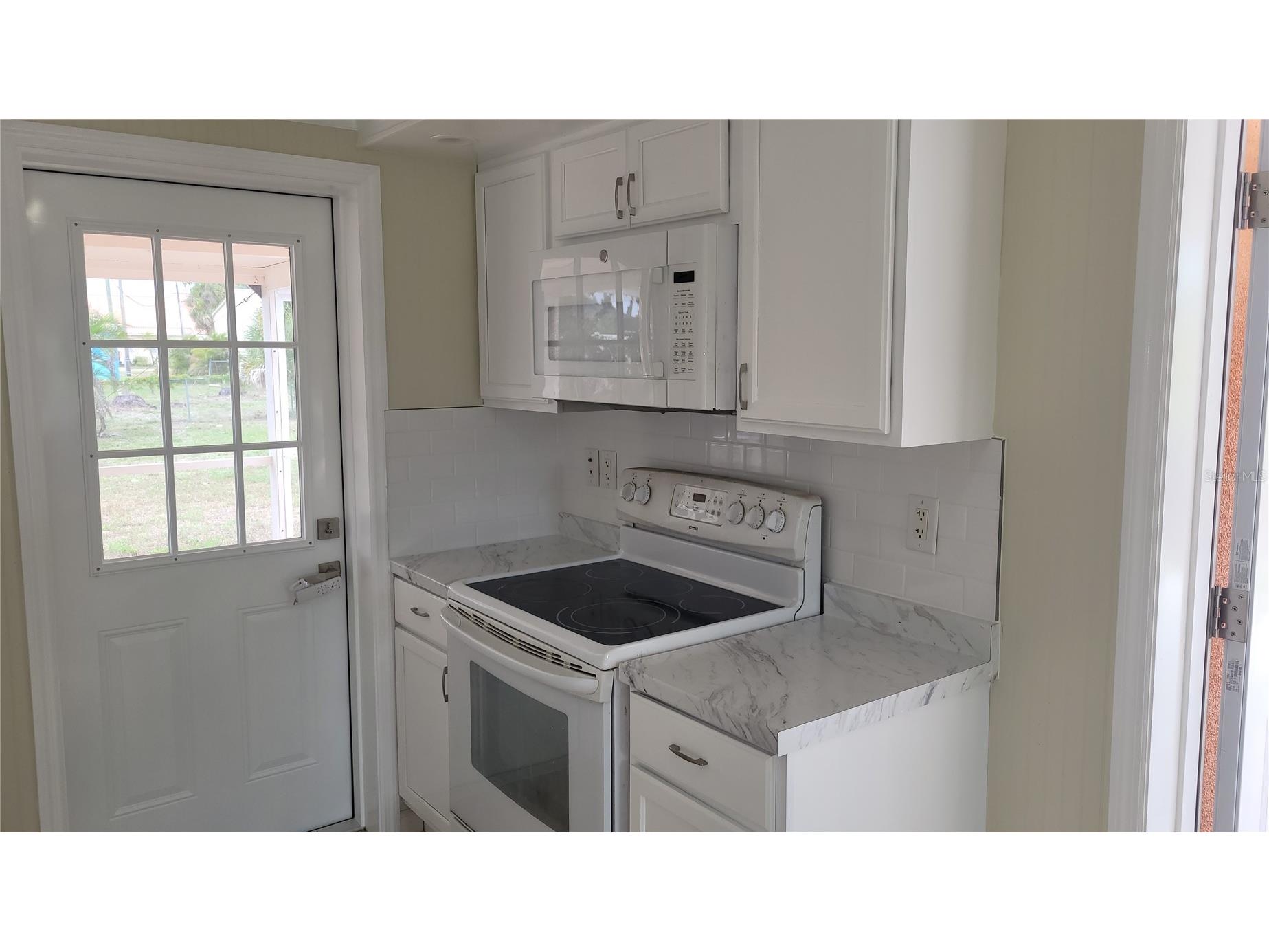 161 Virginia Court Englewood FL 34223 D6147699 image6