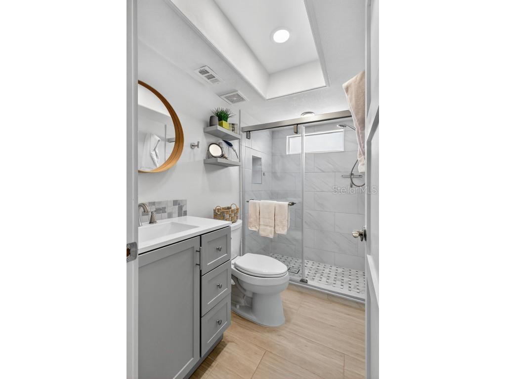 161 Vista Hermosa Circle #26-A Sarasota FL 34242 A4667260 image18