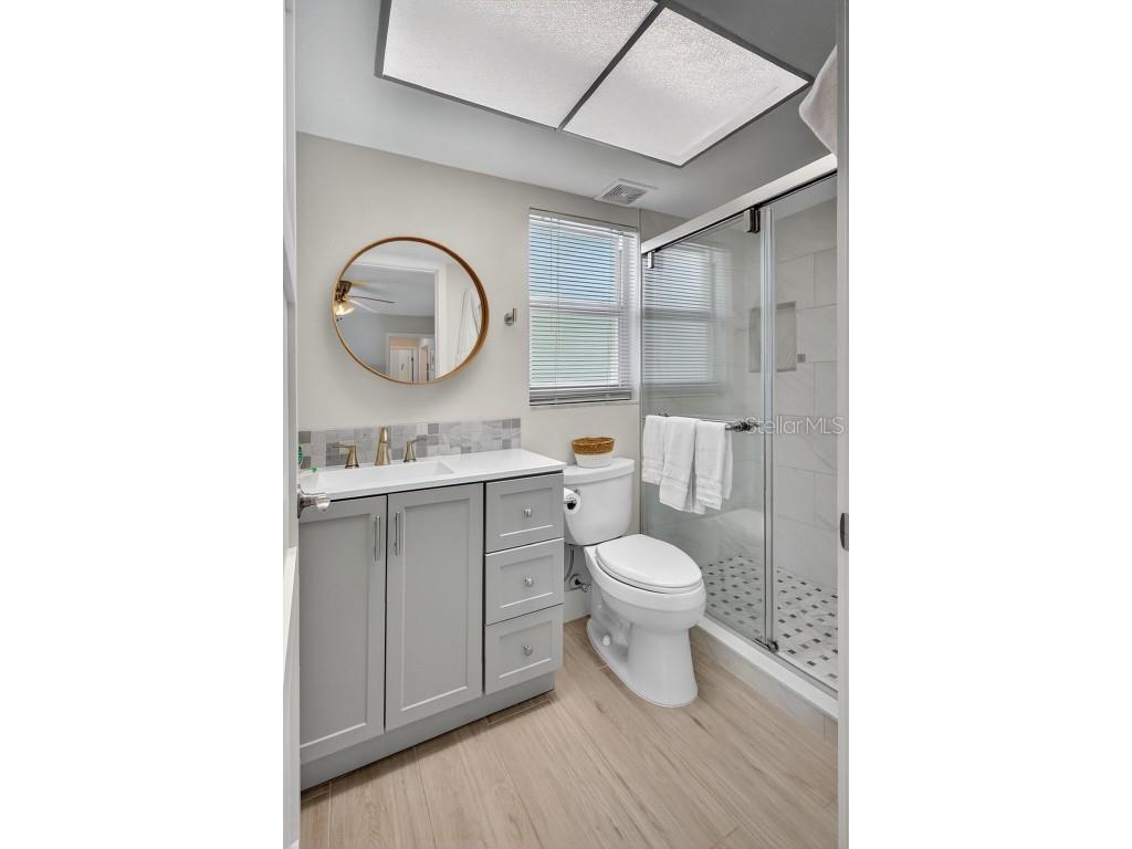 161 Vista Hermosa Circle #26-A Sarasota FL 34242 A4667260 image22