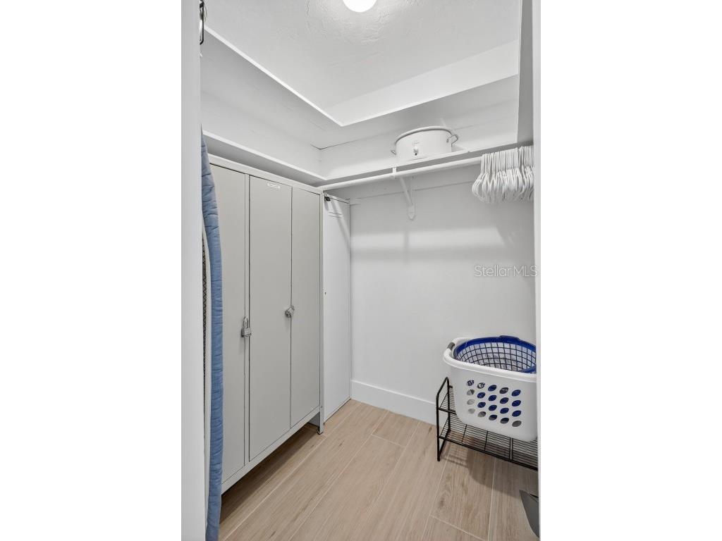 161 Vista Hermosa Circle #26-A Sarasota FL 34242 A4667260 image24