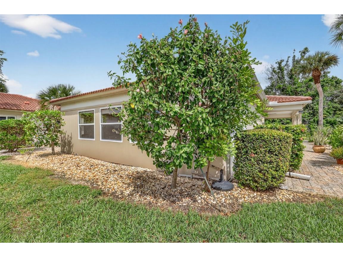 161 Vista Hermosa Circle #26-A Sarasota FL 34242 A4667260 image34