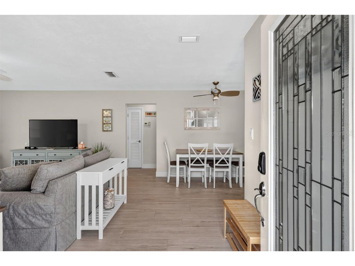 161 Vista Hermosa Circle #26-A Sarasota FL 34242 A4667260 image5