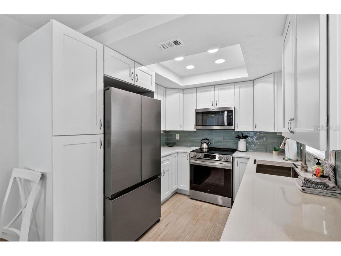 161 Vista Hermosa Circle #26-A Sarasota FL 34242 A4667260 image8