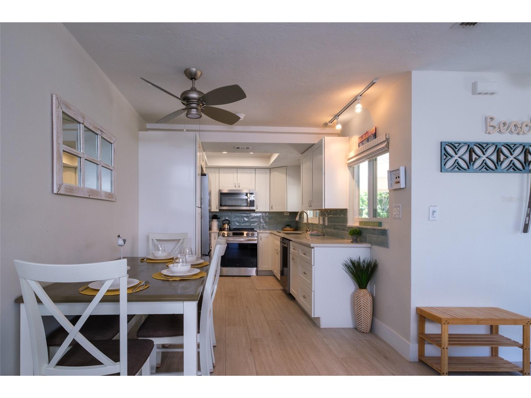 161 Vista Hermosa Circle #26A Sarasota FL 34242 A4698372 image11
