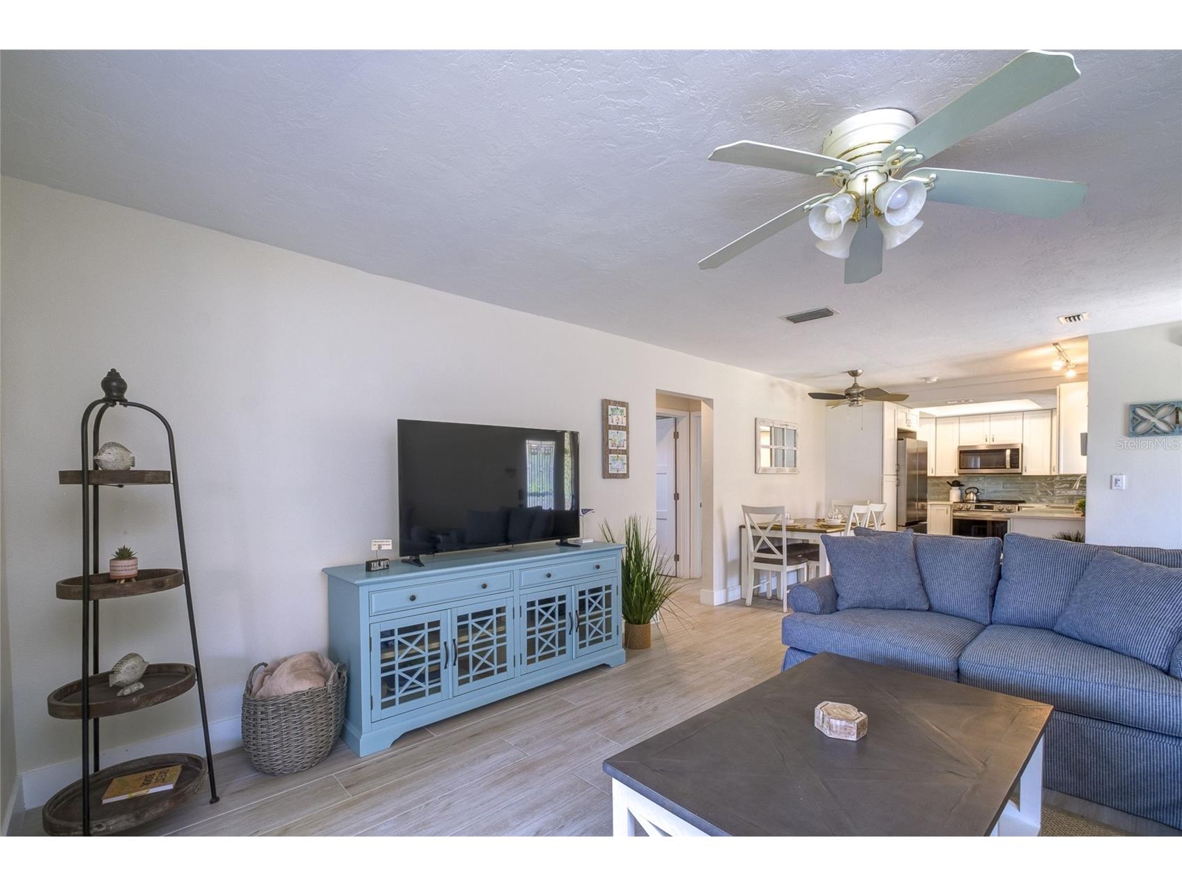 161 Vista Hermosa Circle #26A Sarasota FL 34242 A4698372 image20