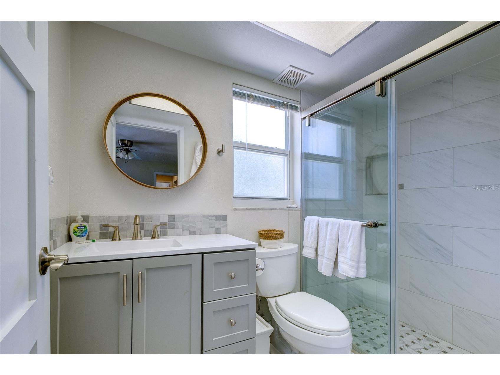 161 Vista Hermosa Circle #26A Sarasota FL 34242 A4698372 image27
