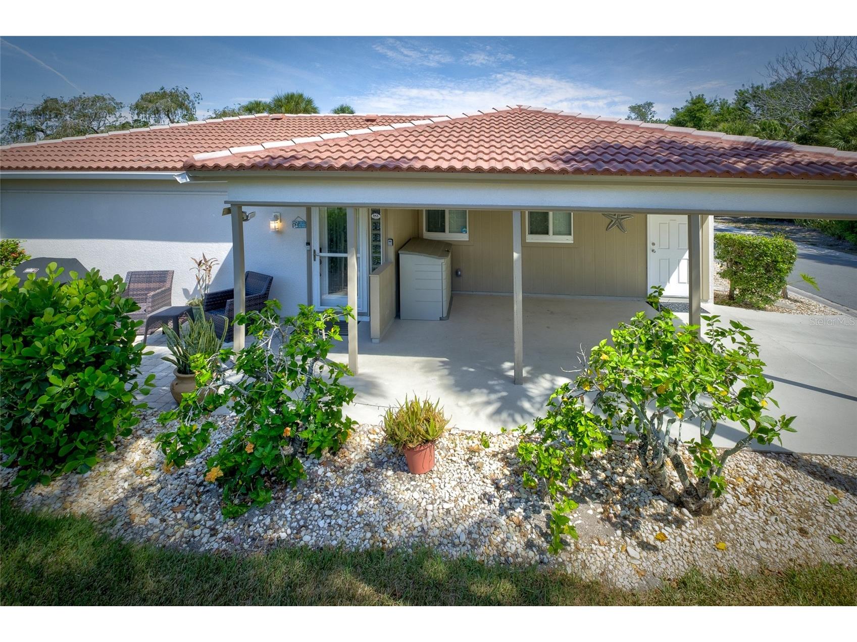161 Vista Hermosa Circle #26A Sarasota FL 34242 A4698372 image3