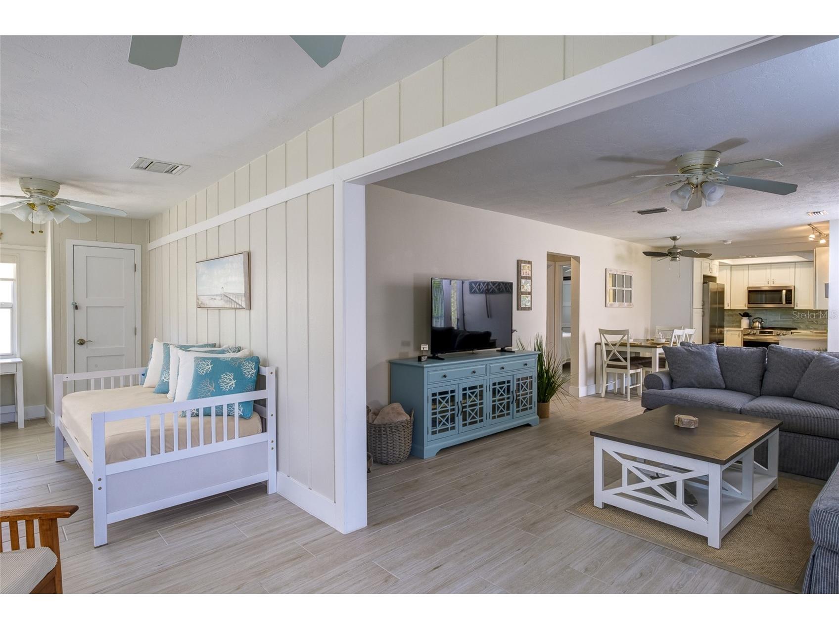 161 Vista Hermosa Circle #26A Sarasota FL 34242 A4698372 image31