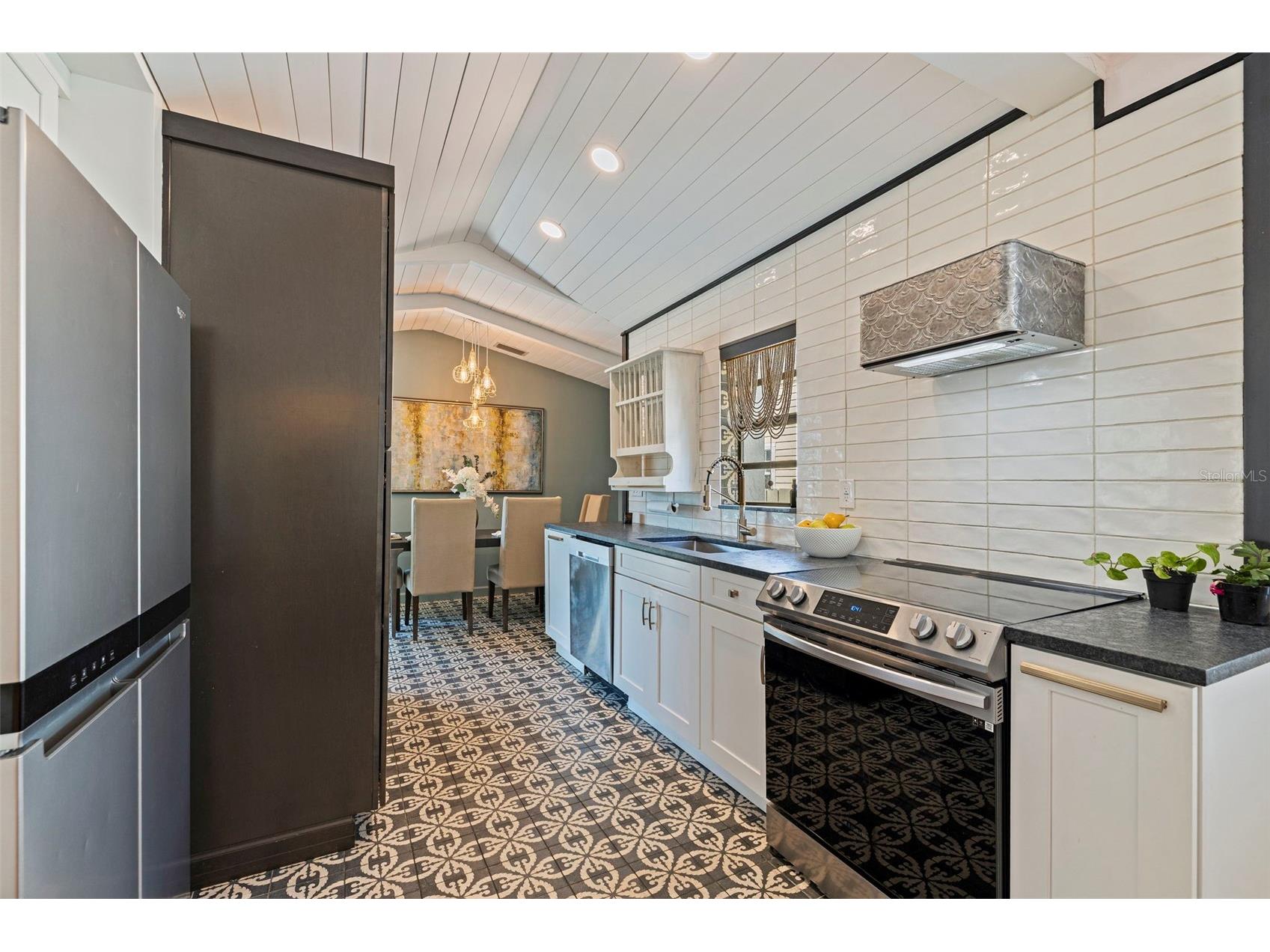 1610 14th Street N Saint Petersburg FL 33704 TB8470701 image14
