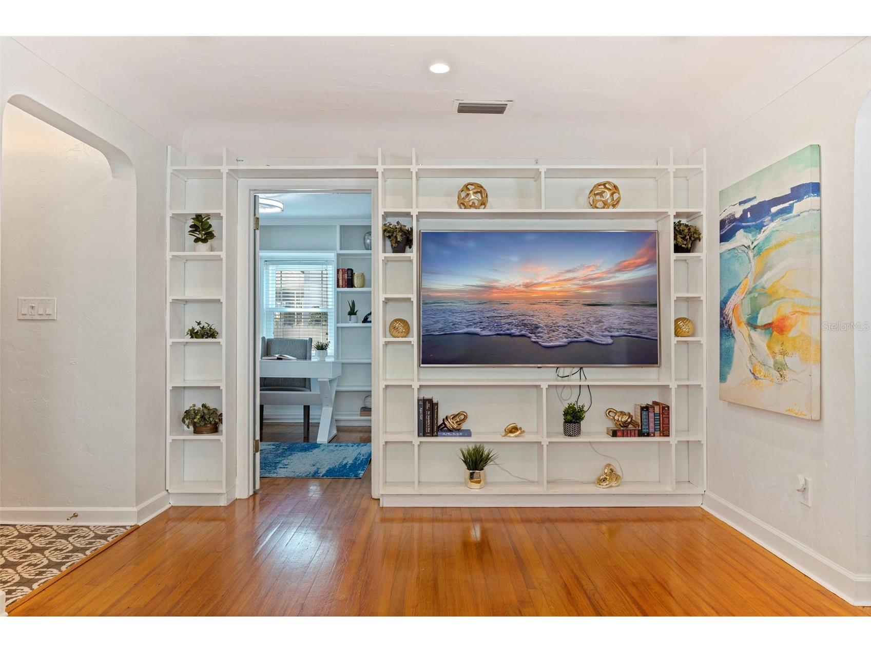 1610 14th Street N Saint Petersburg FL 33704 TB8470701 image6
