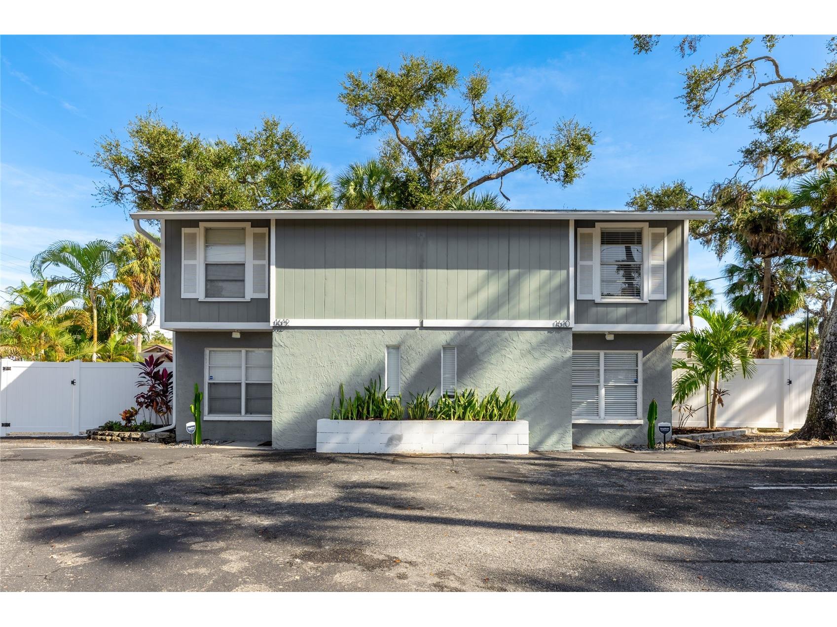 1610 & 1612 N Orange Avenue Sarasota FL 34236 A4673957 image1