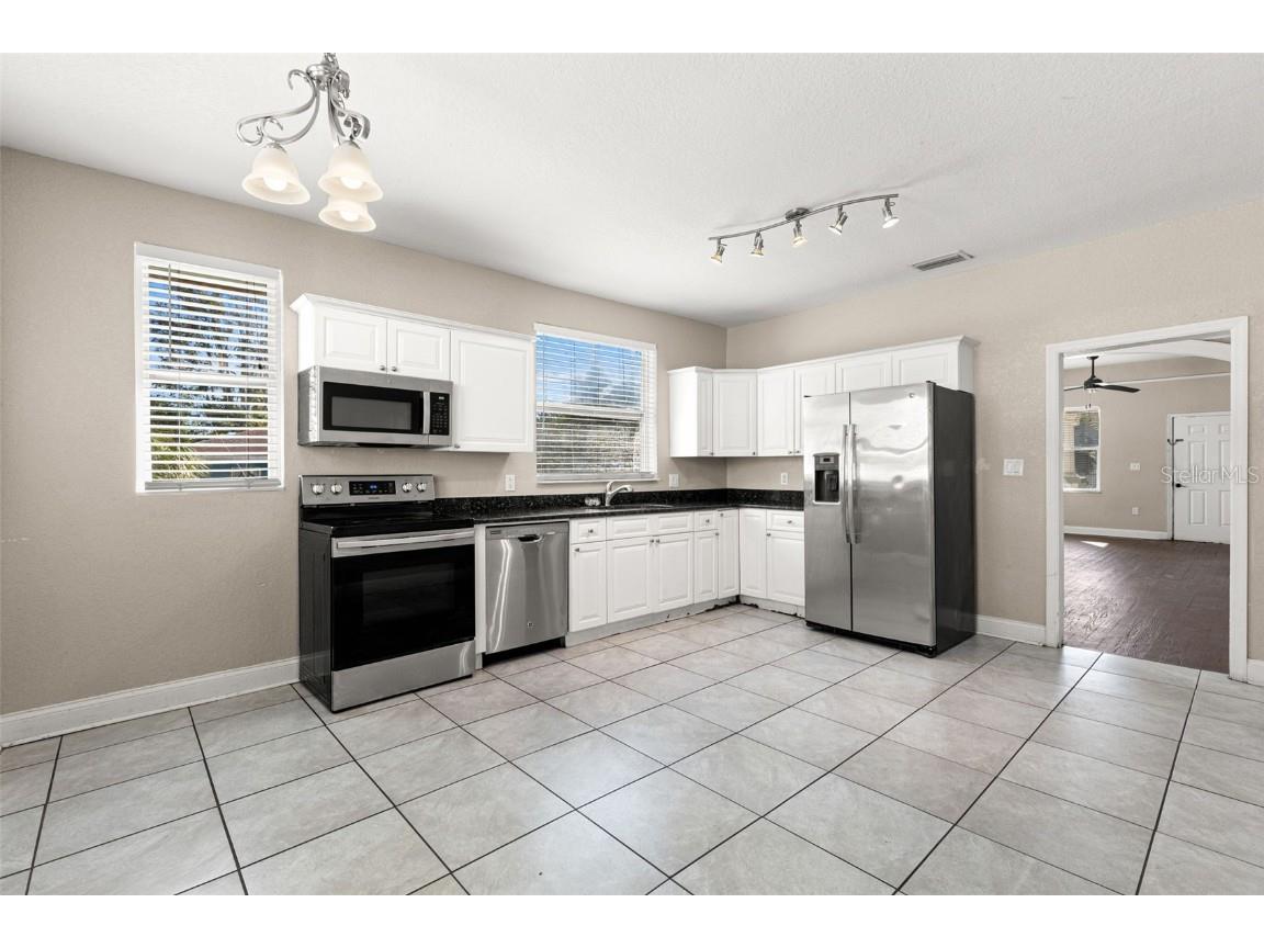 1610 E 21st Avenue Tampa FL 33605 TB8456925 image16