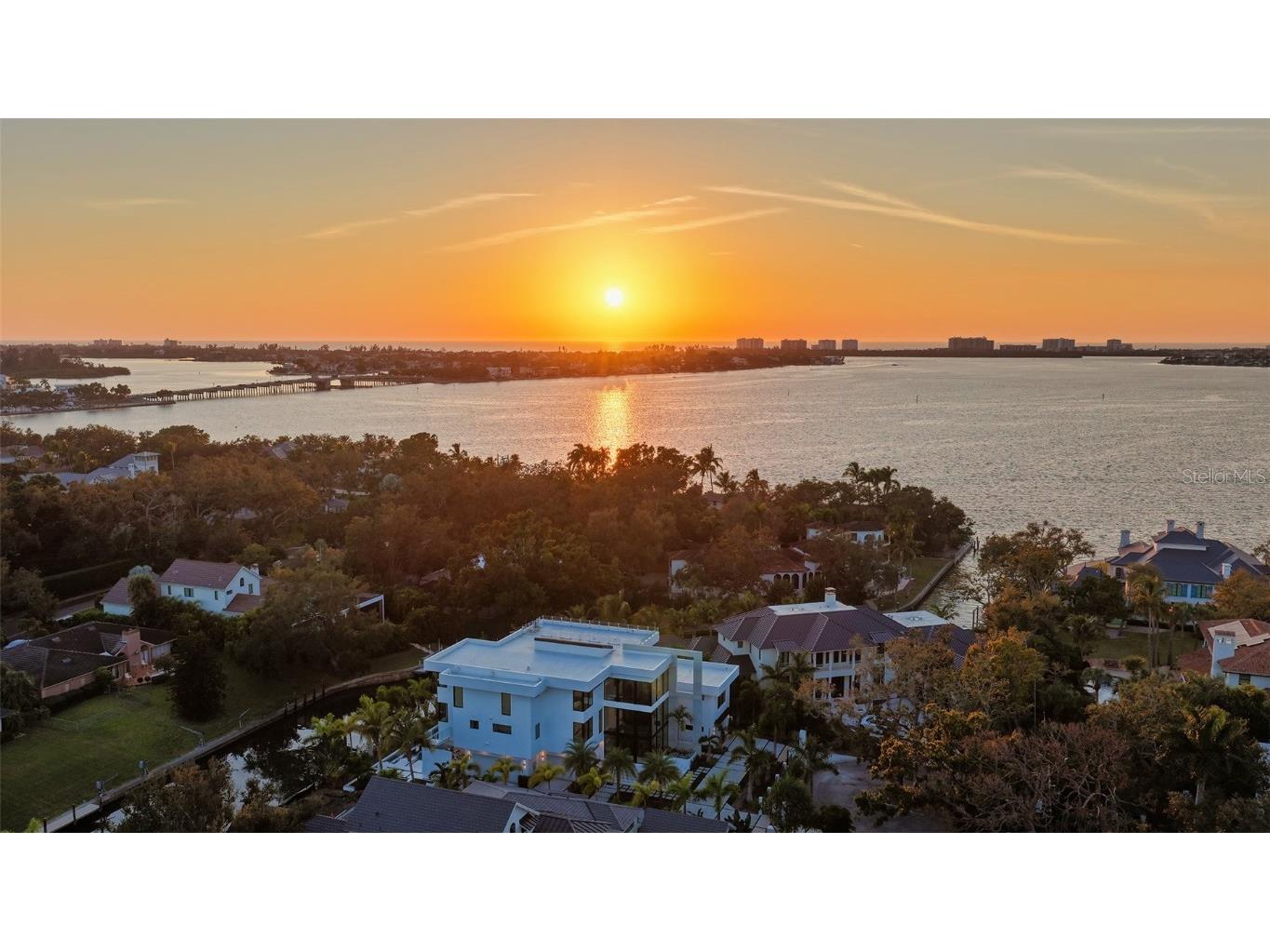 1610 N Lodge Drive Sarasota FL 34239 A4671493 image2