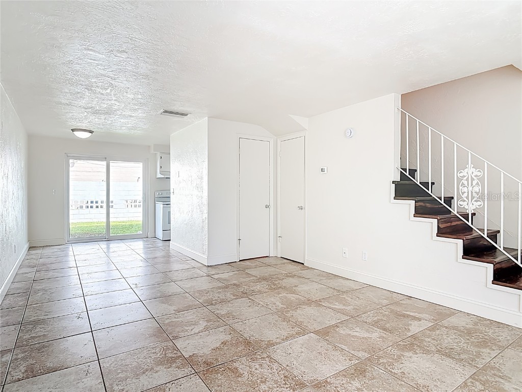 1610 S Palmetto Avenue #4 South Daytona FL 32119 V4944955 image3