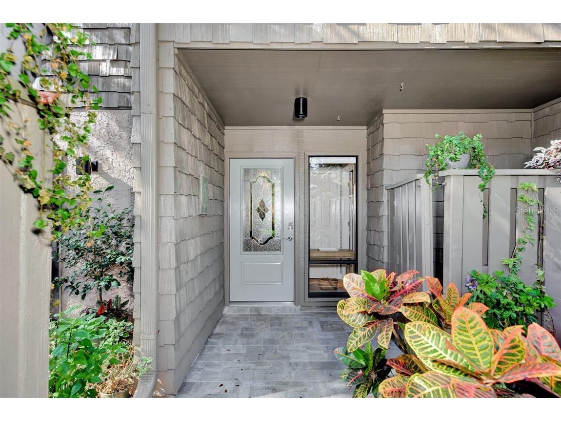 1610 Treehouse Circle #T-129 Sarasota FL 34231 N6125407 image1