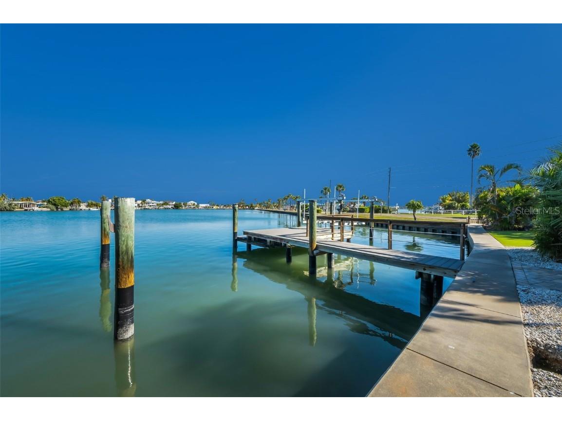 16101 Redington Drive Redington Beach FL 33708 TB8450871 image1