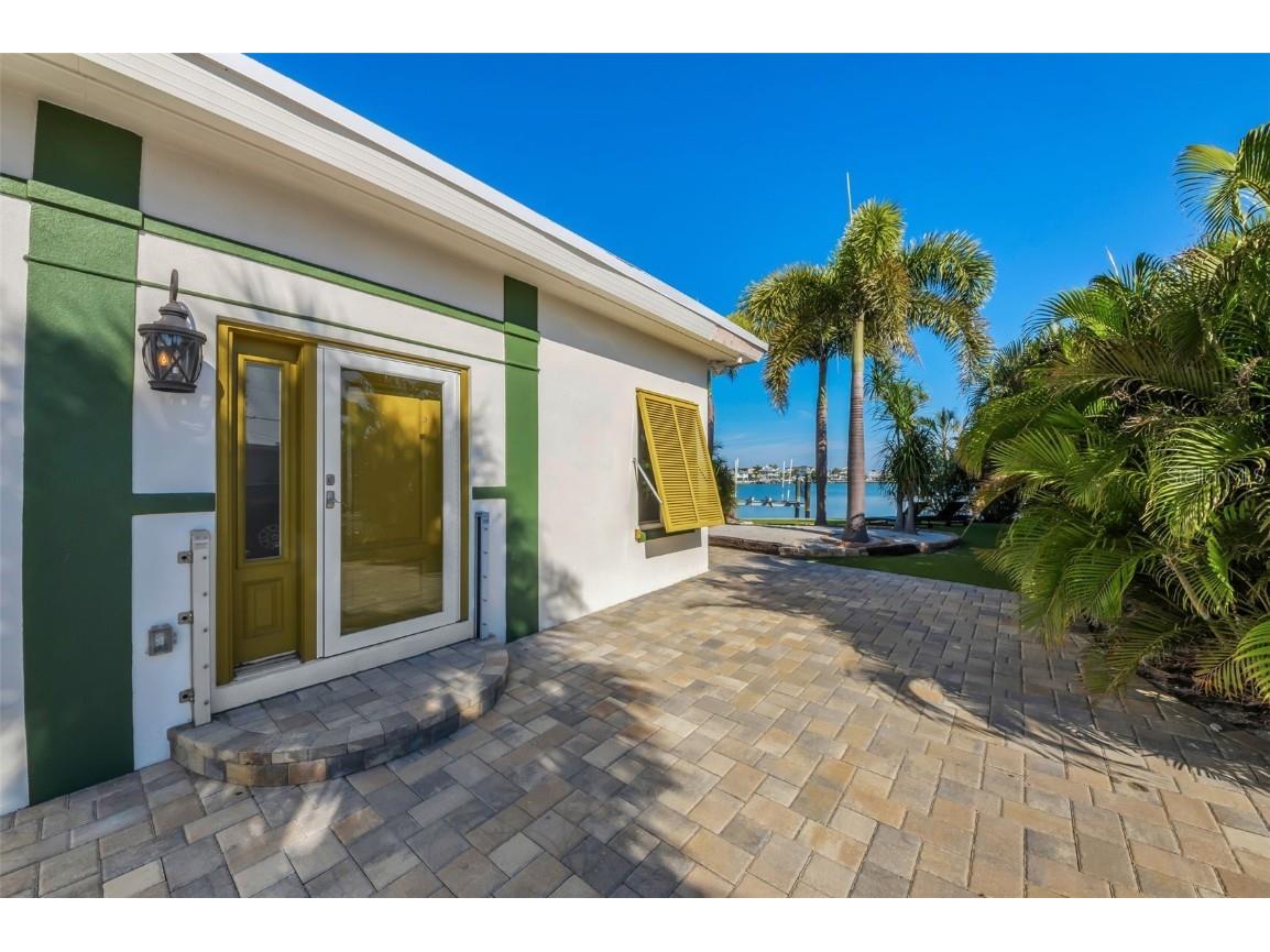 16101 Redington Drive Redington Beach FL 33708 TB8450871 image2