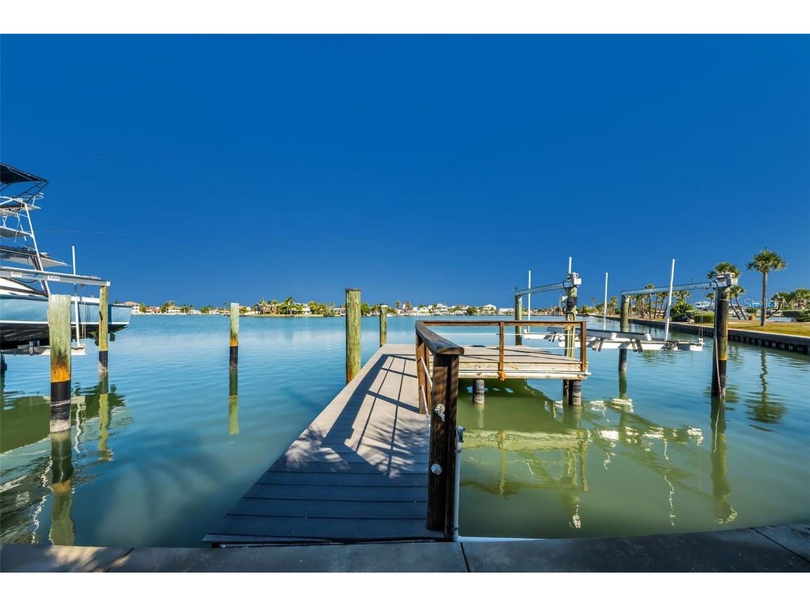 16101 Redington Drive Redington Beach FL 33708 TB8450871 image9