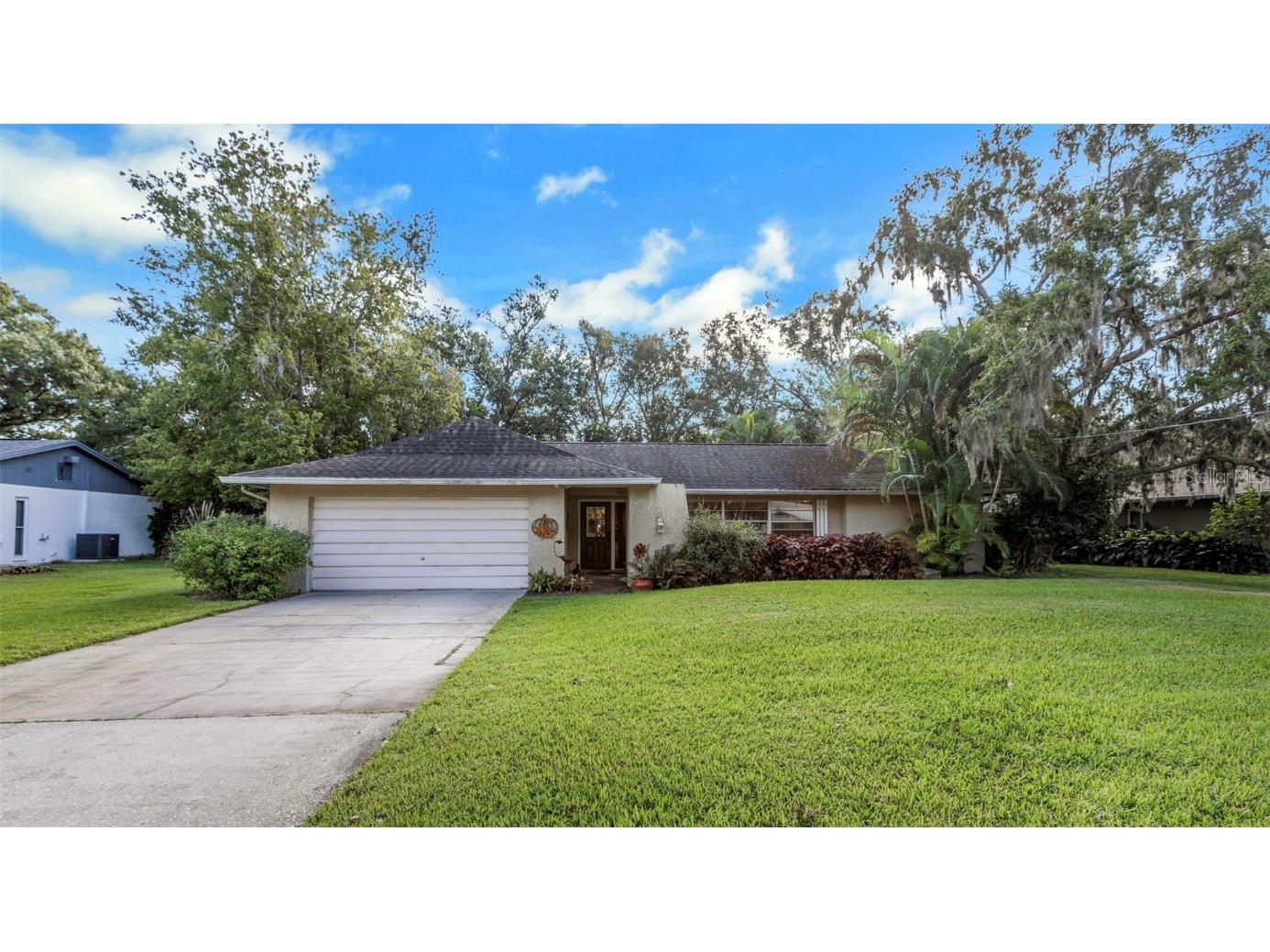 16103 Armistead Lane Odessa FL 33556 - LAKE ARMISTEAD TB8447714 image1