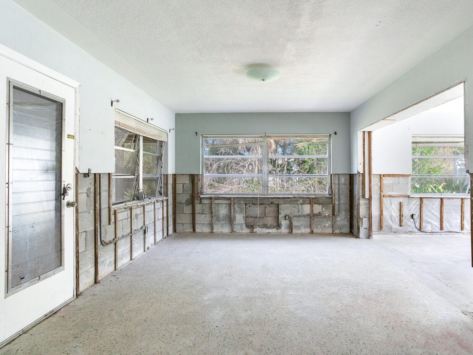 16105 1st Street E Redington Beach FL 33708 TB8465279 image18