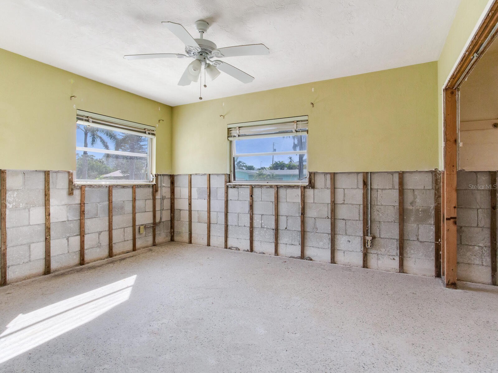 16105 1st Street E Redington Beach FL 33708 TB8465279 image24