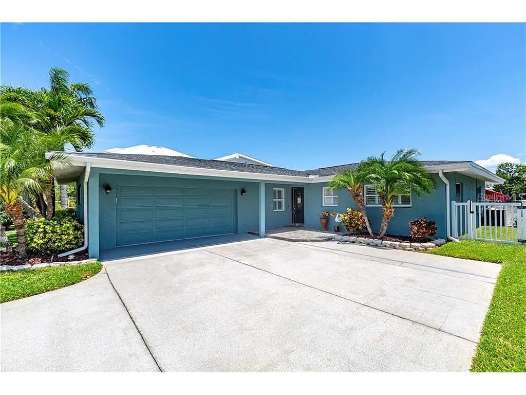 16105 4th Street E Redington Beach FL 33708 TB8312484 image1