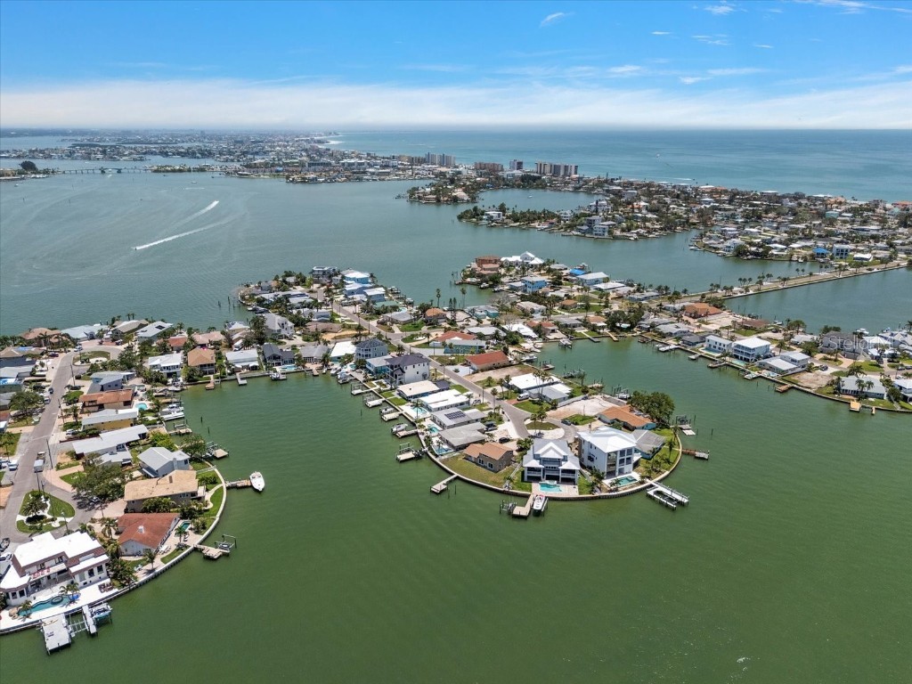 16106 5th Street E Redington Beach FL 33708 TB8394612 image8