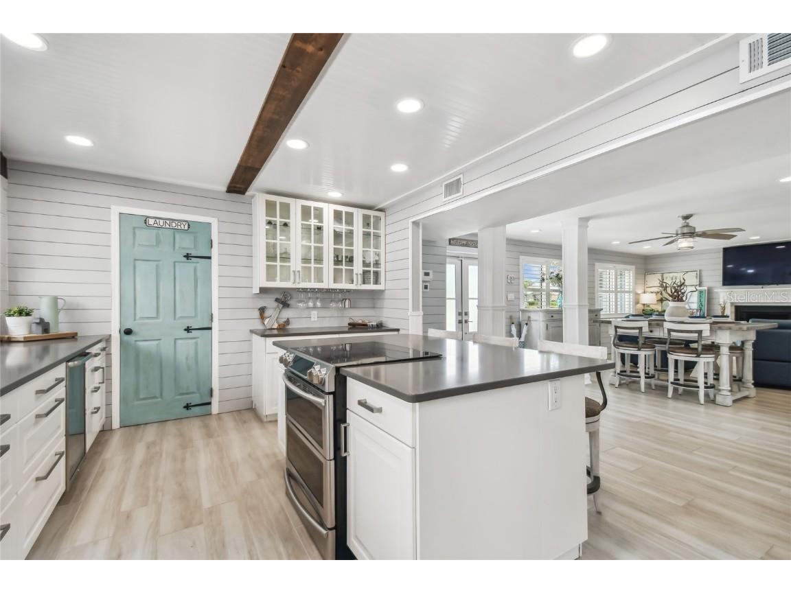 16106 6th Street E Redington Beach FL 33708 - INTRACOASTAL WATERWAY/CANAL TB8396498 image22