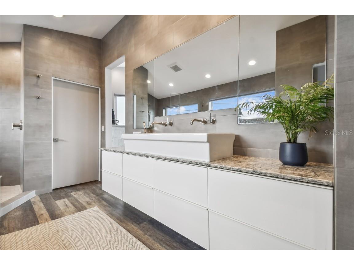 16106 6th Street E Redington Beach FL 33708 - INTRACOASTAL WATERWAY/CANAL TB8396498 image33