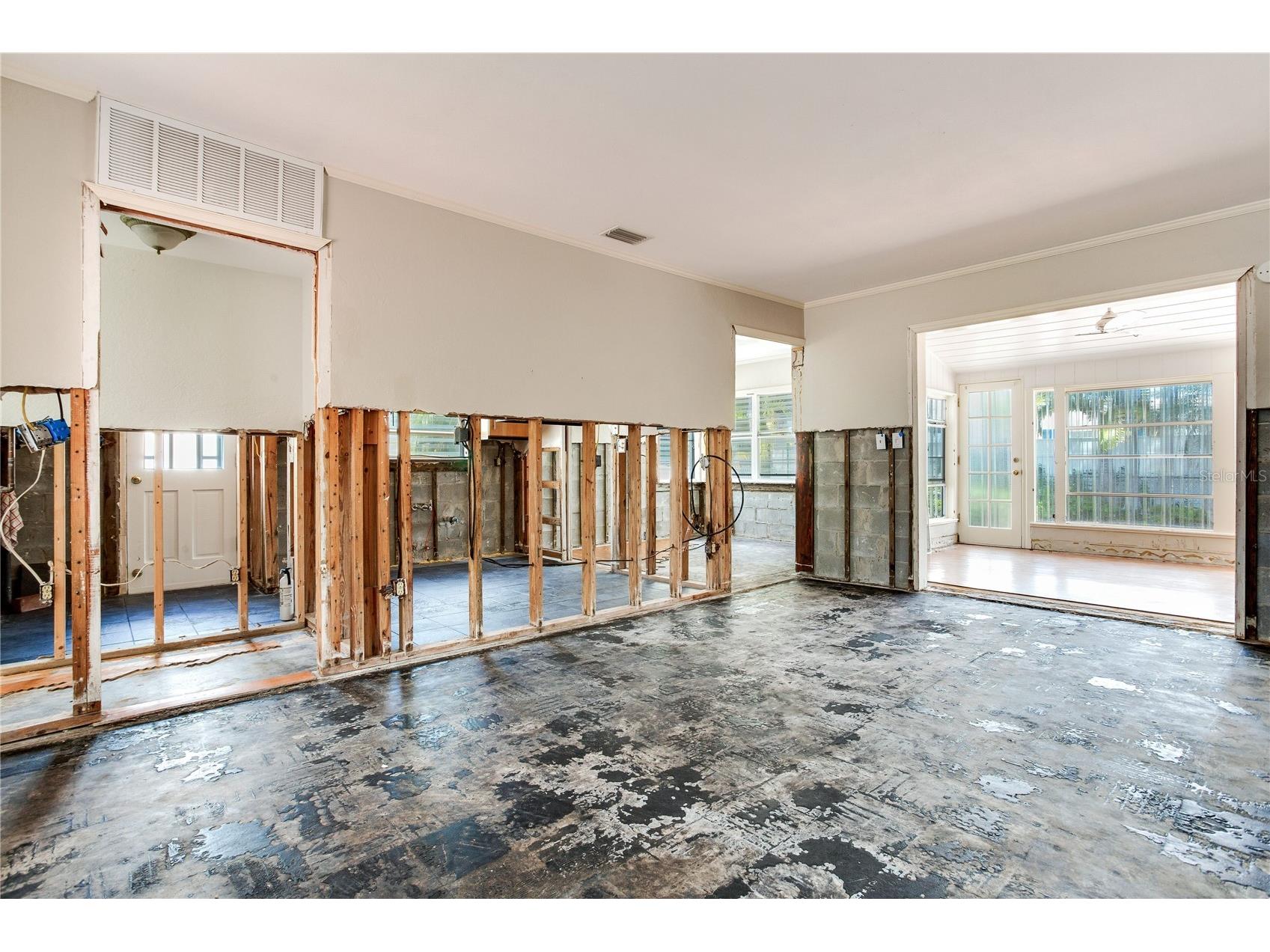 16107 Gulf Boulevard Redington Beach FL 33708 TB8496971 image16