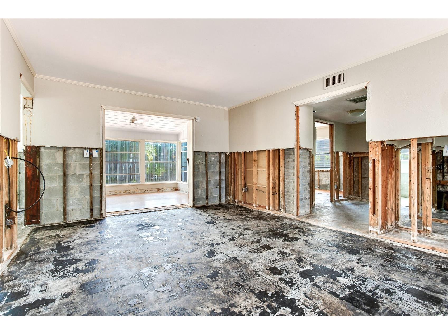 16107 Gulf Boulevard Redington Beach FL 33708 TB8496971 image17