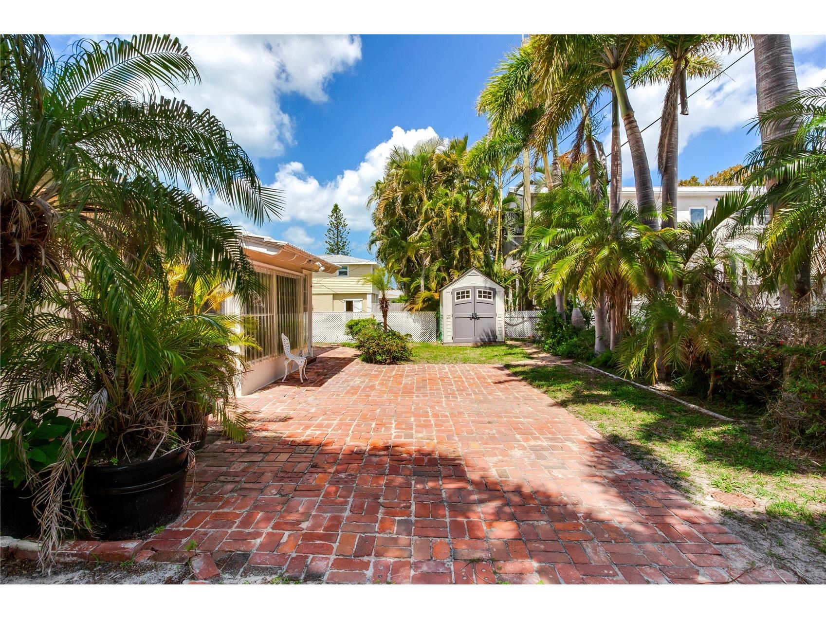 16107 Gulf Boulevard Redington Beach FL 33708 TB8496971 image36