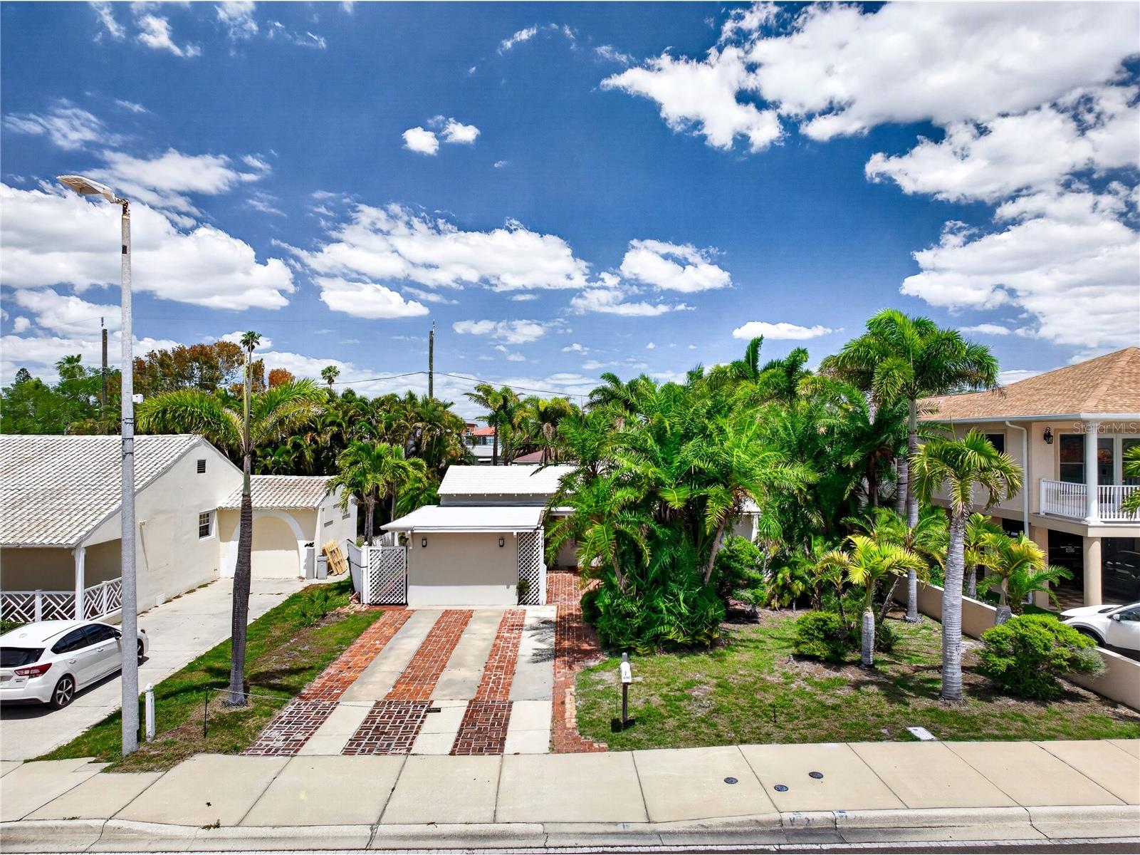 16107 Gulf Boulevard Redington Beach FL 33708 TB8496971 image40