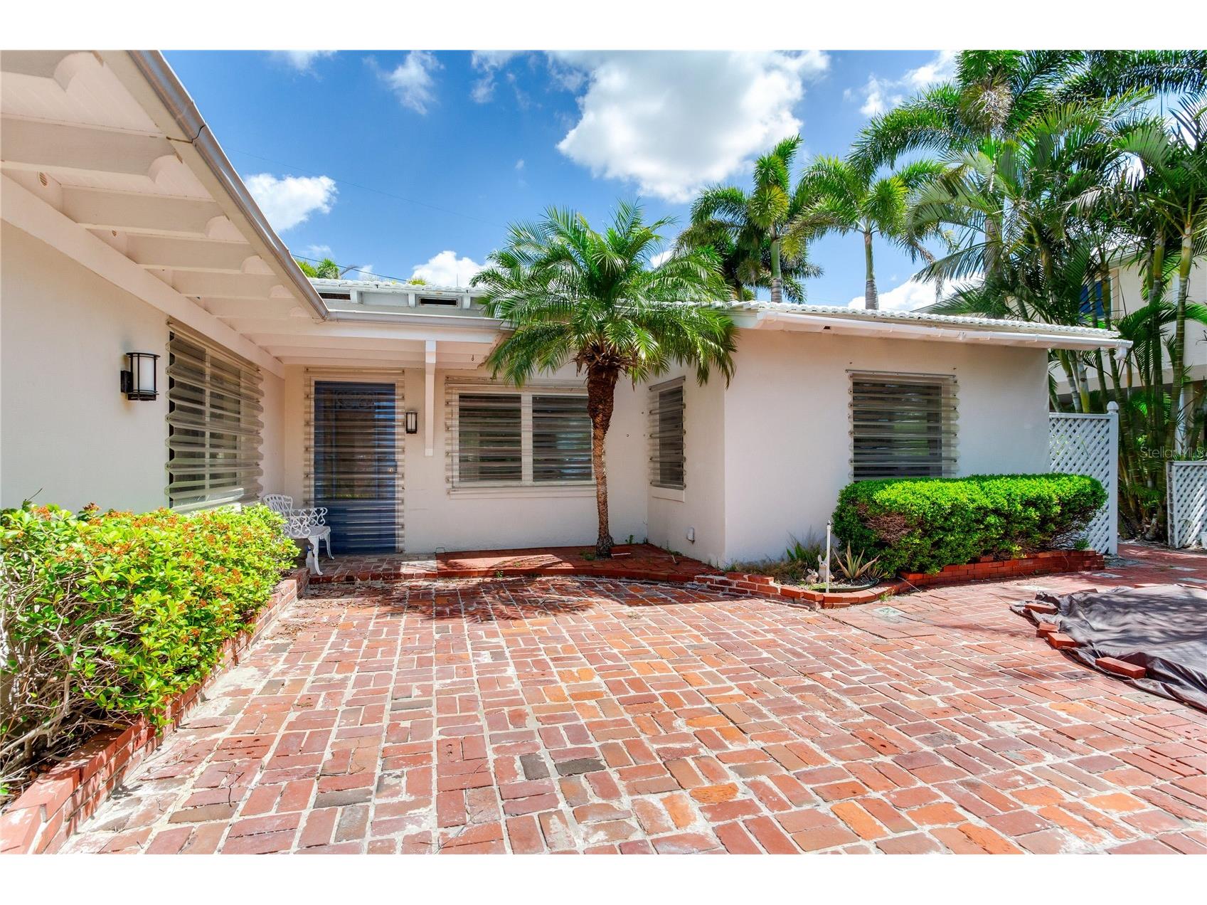 16107 Gulf Boulevard Redington Beach FL 33708 TB8496971 image7